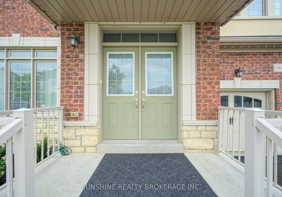 966-sherman-brock-circle-newmarket-ontario-n13659376