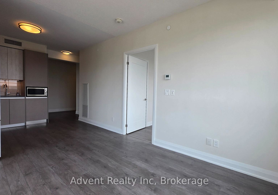 398-highway-7-avenue-e-richmond-hill-ontario-n13659504