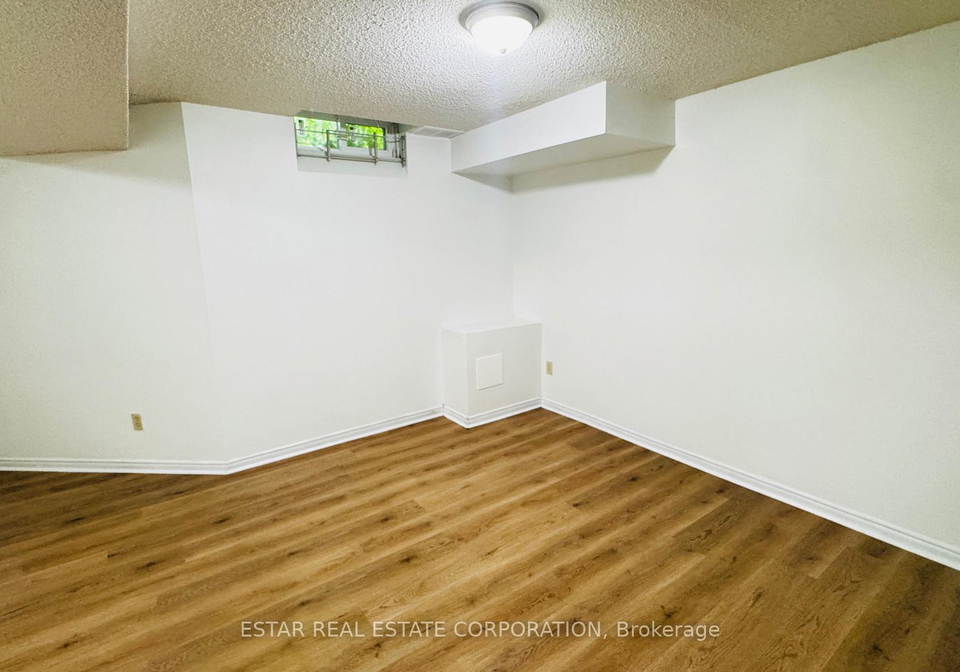 39-loweswater-avenue-markham-ontario-n13659584