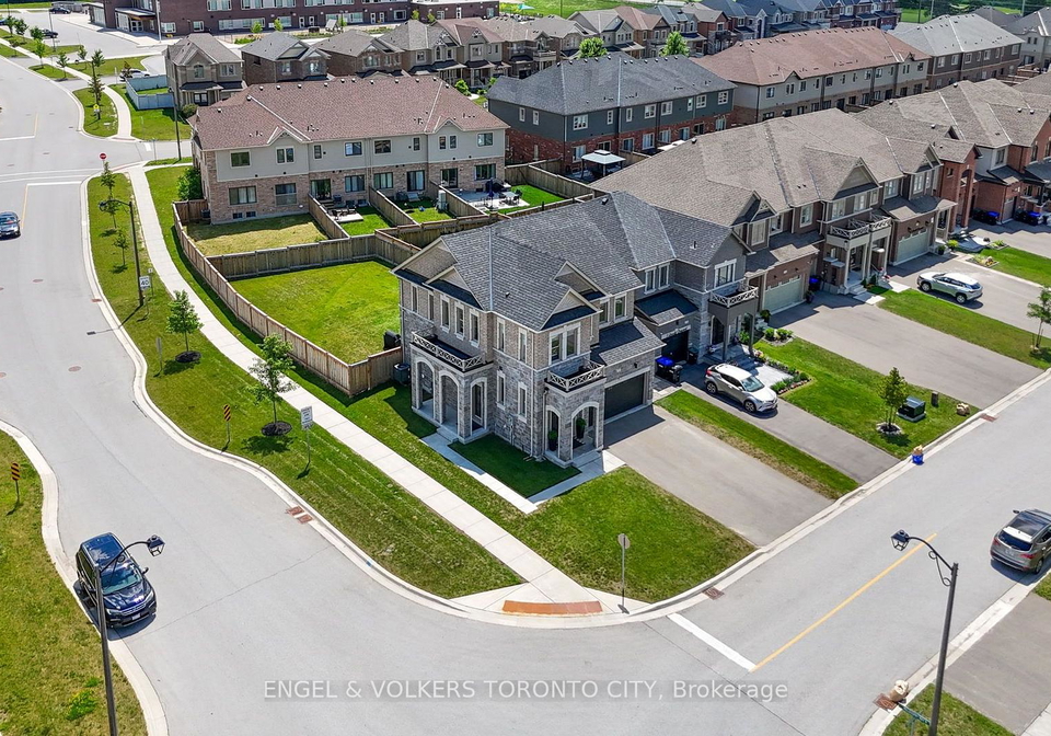 3-arnold-crescent-new-tecumseth-ontario-n13659850