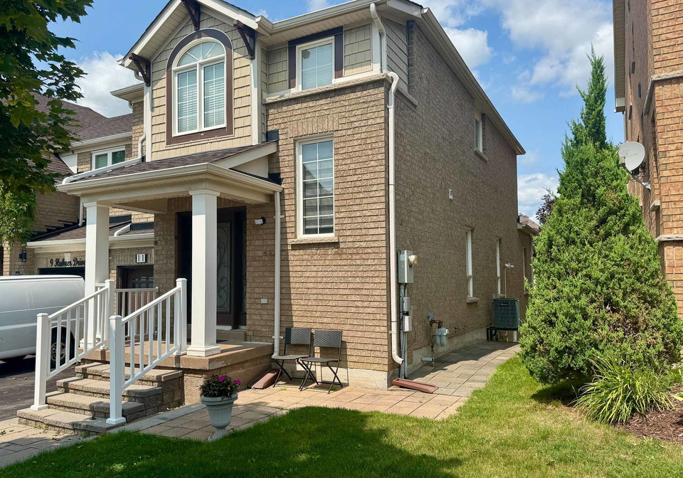 11-hubner-drive-richmond-hill-ontario-n13659882