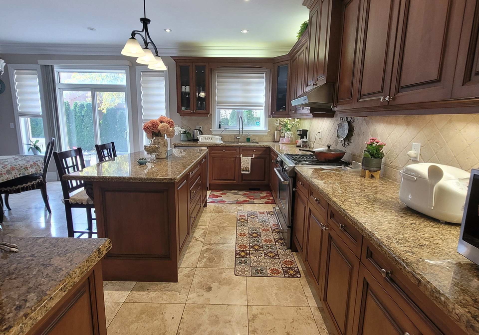 110-bond-crescent-richmond-hill-ontario-n13660272