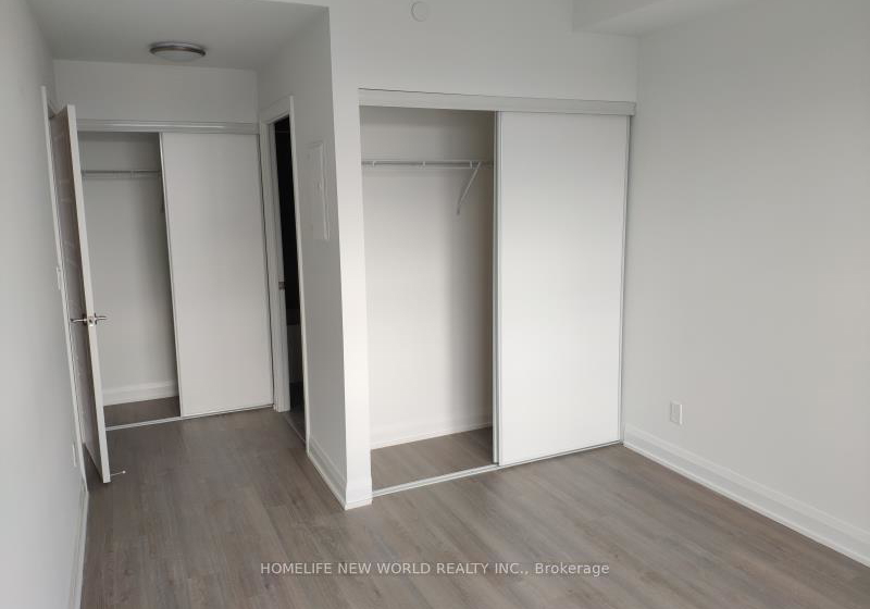 15-water-walk-drive-markham-ontario-n13660616