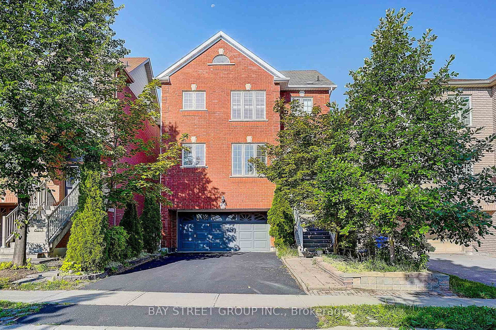 57-gail-parks-crescent-newmarket-ontario-n13660674