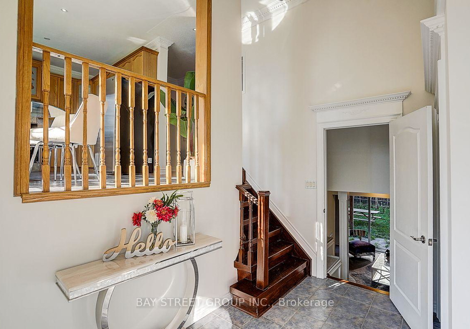57-gail-parks-crescent-newmarket-ontario-n13660674