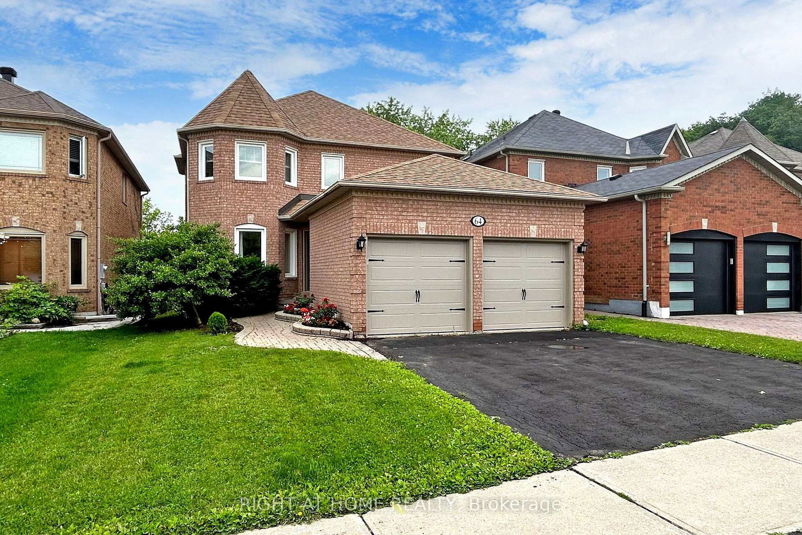 64-larratt-lane-richmond-hill-ontario-n13661274
