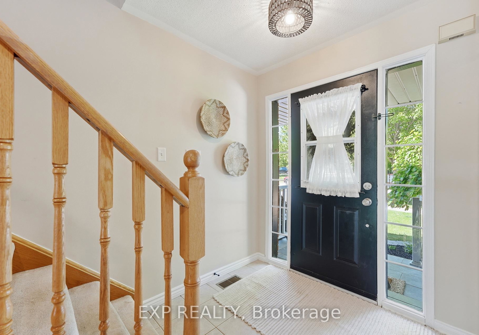 3-battenberg-court-east-gwillimbury-ontario-n13661616