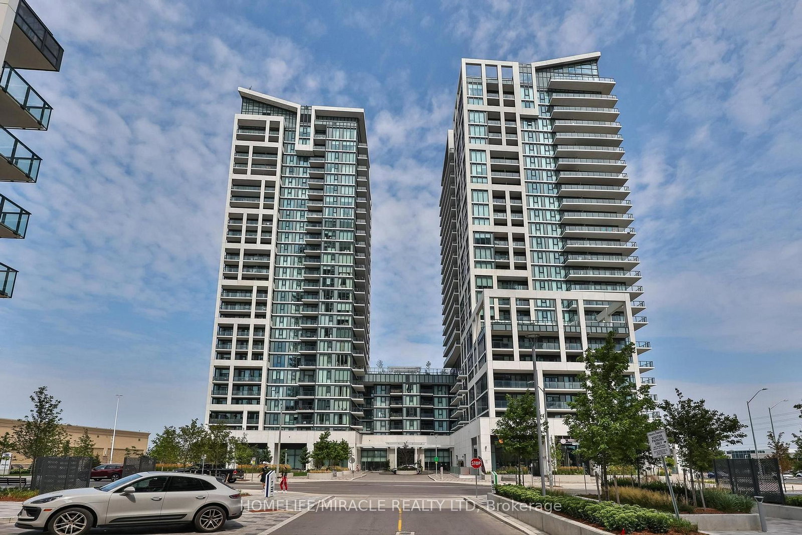 9000-jane-street-vaughan-ontario-n13661630
