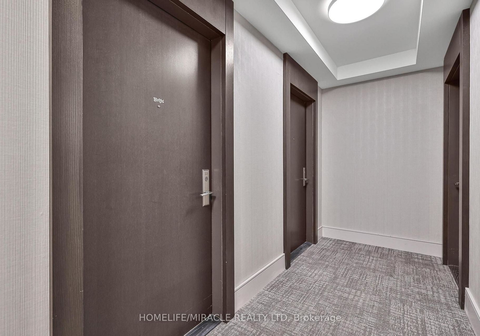 9000-jane-street-vaughan-ontario-n13661630
