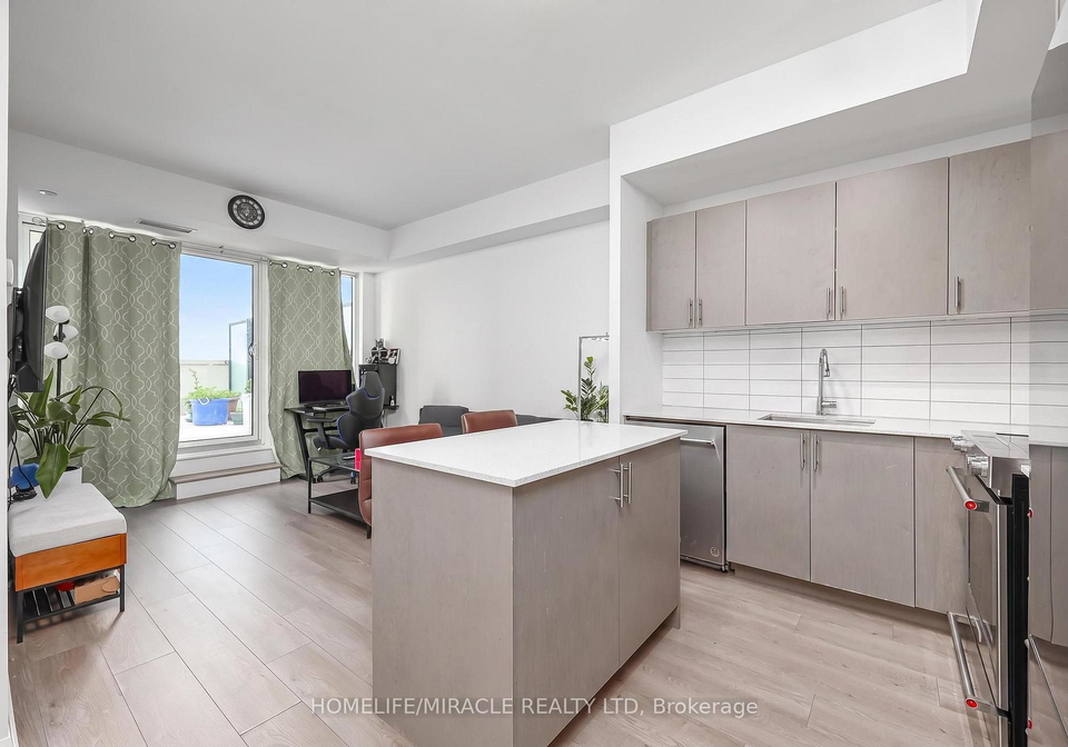 9000-jane-street-vaughan-ontario-n13661630