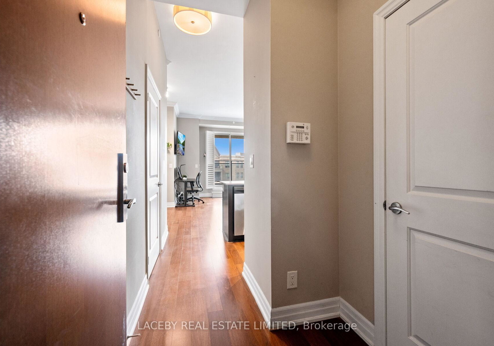 111-civic-square-gate-aurora-ontario-n13661642