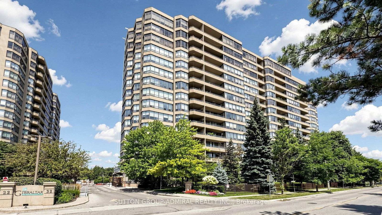 32-clarissa-drive-richmond-hill-ontario-n13661666