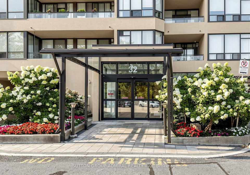 32-clarissa-drive-richmond-hill-ontario-n13661666