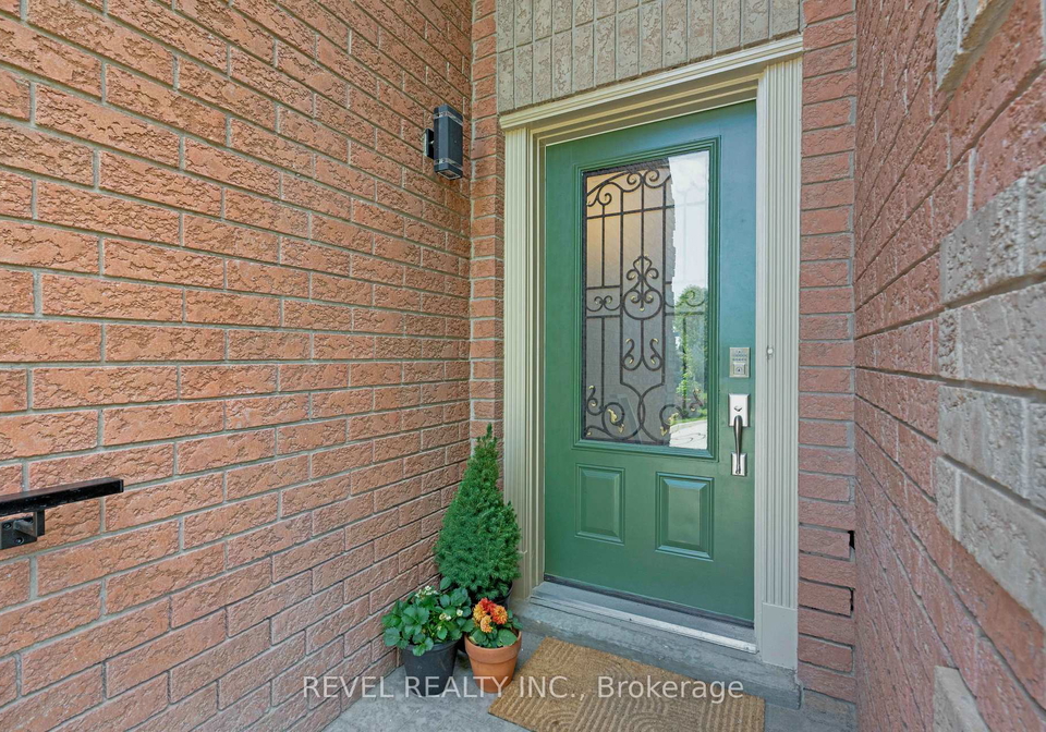 83-depeuter-crescent-bradford-west-gwillimbury-ontario-n13661744