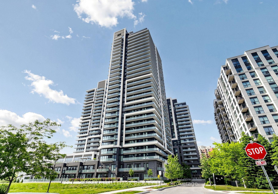 105-oneida-crescent-richmond-hill-ontario-n13661874