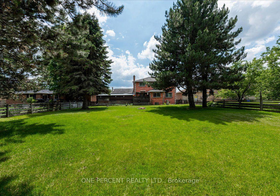 101-toll-road-east-gwillimbury-ontario-n13661958