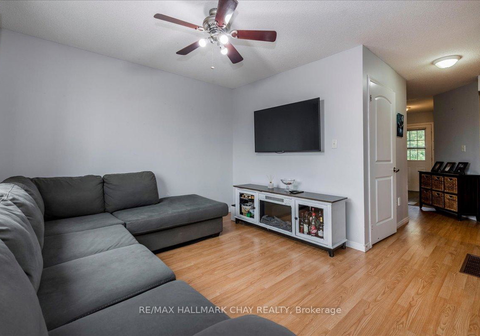 2194-batters-loop-innisfil-ontario-n13662436