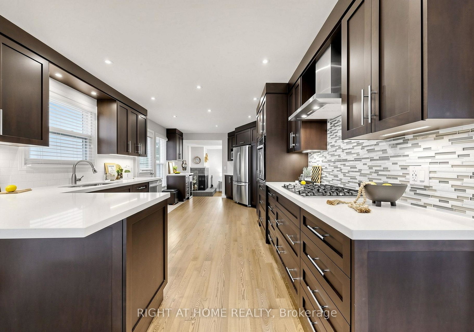 16-rosemead-close-markham-ontario-n13662488