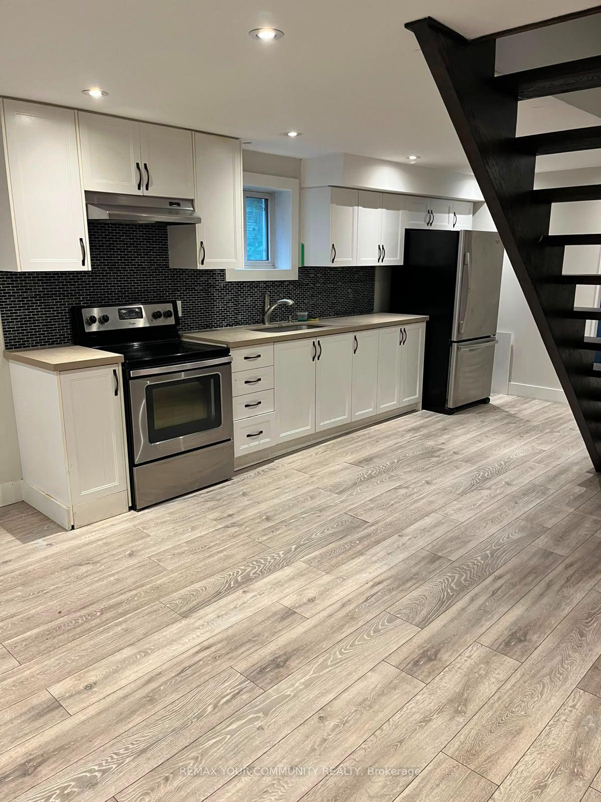 315-millard-avenue-newmarket-ontario-n13662678