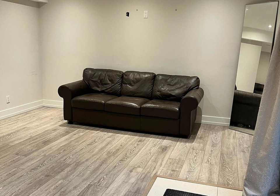 315-millard-avenue-newmarket-ontario-n13662678