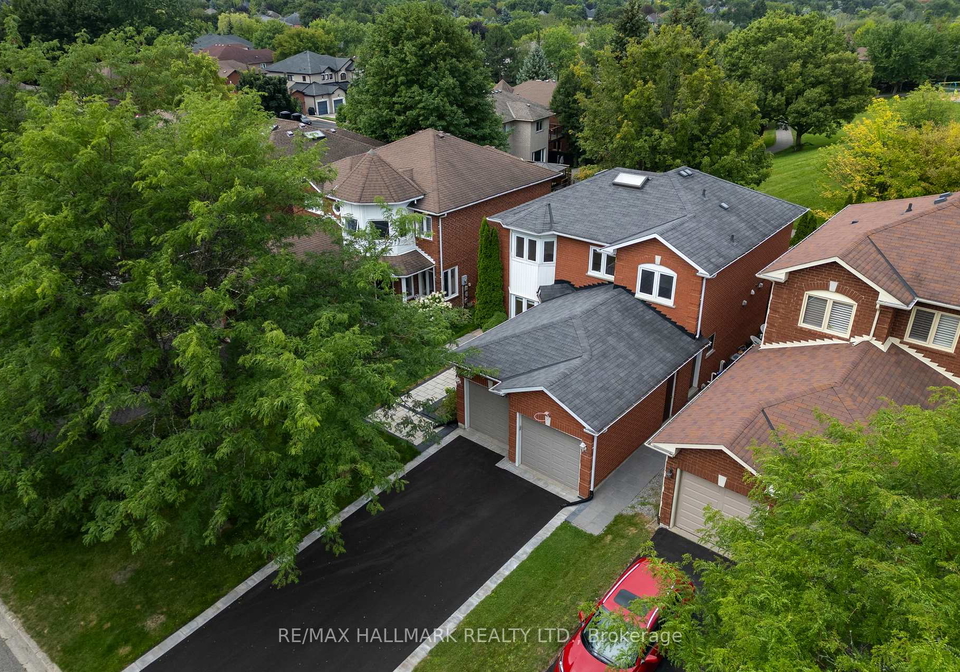 872-hilton-boulevard-newmarket-ontario-n13662768