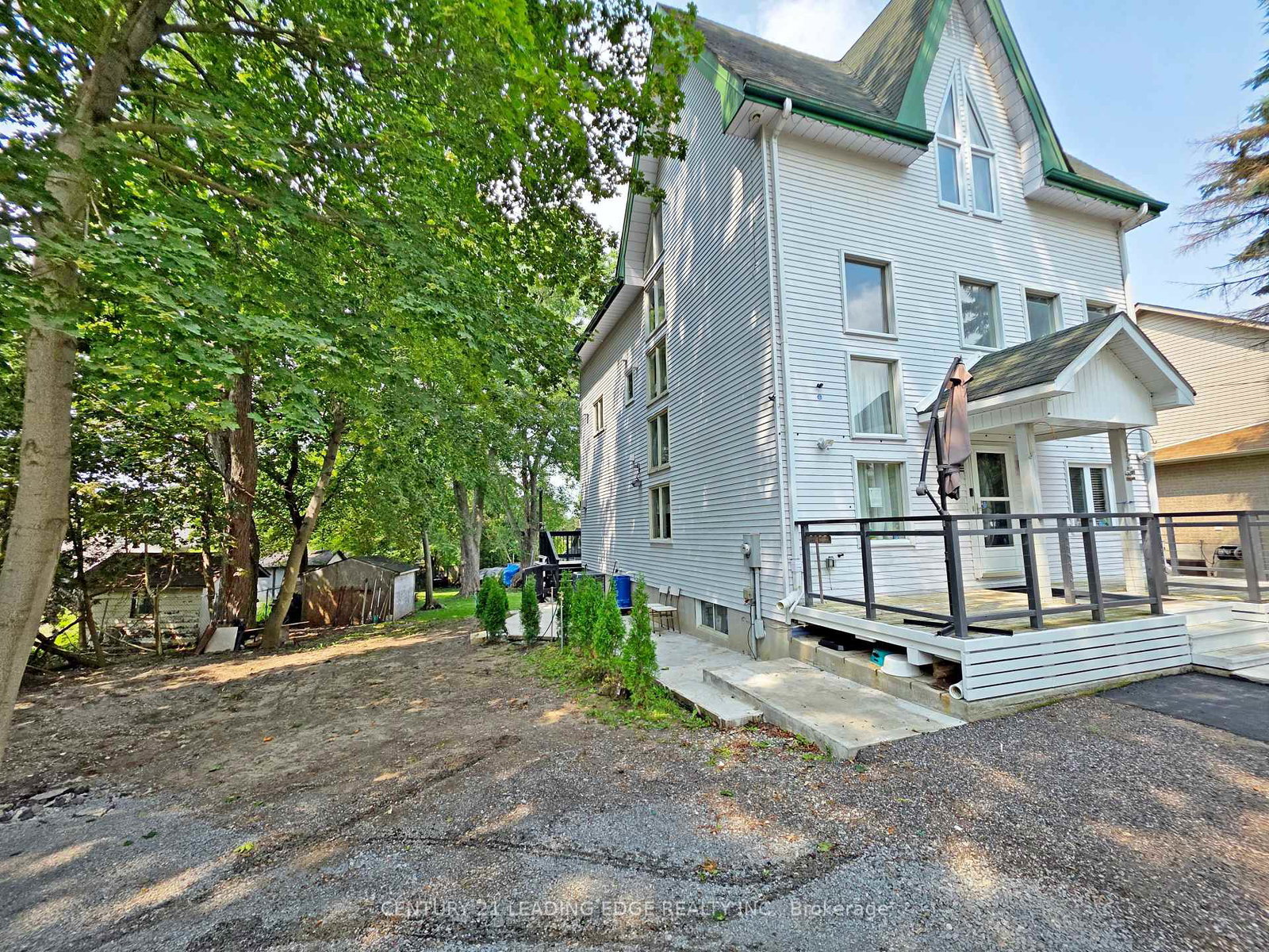 260-metro-road-n-georgina-ontario-n13662940