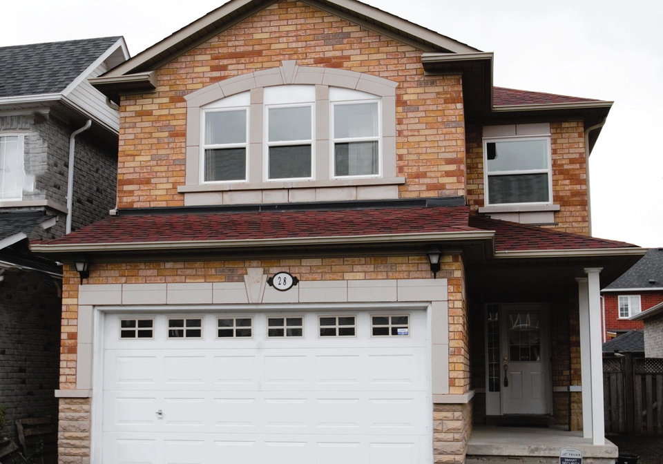 28-deerwood-crescent-richmond-hill-ontario-n13663452