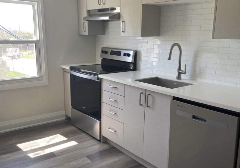 6273-yonge-street-innisfil-ontario-n13663574