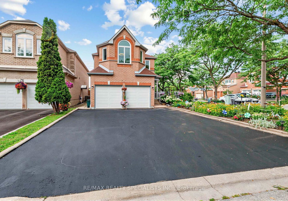 42-stanley-lane-markham-ontario-n13664042