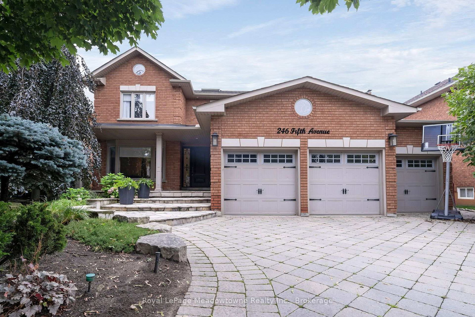 246-fifth-avenue-vaughan-ontario-n13664278