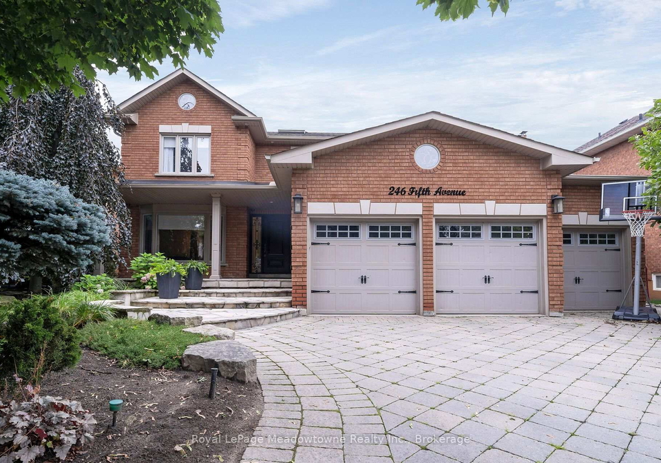 246-fifth-avenue-vaughan-ontario-n13664278