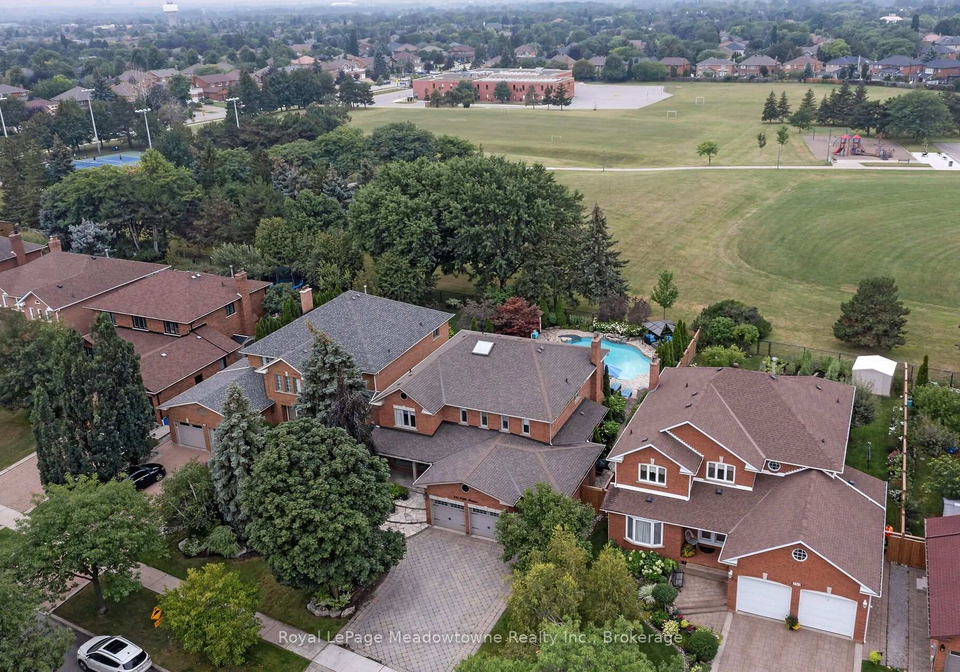 246-fifth-avenue-vaughan-ontario-n13664278