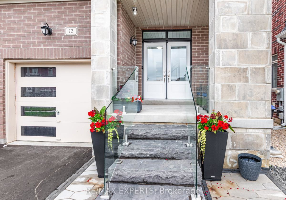 12-ferragine-crescent-bradford-west-gwillimbury-ontario-n13664992