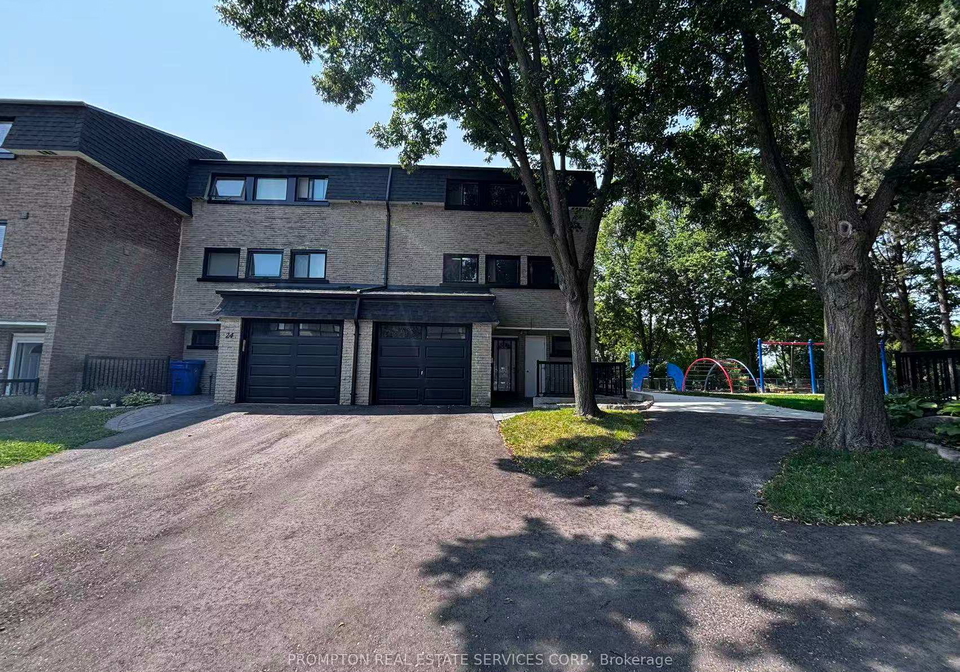 22-poplar-crescent-aurora-ontario-n13665128