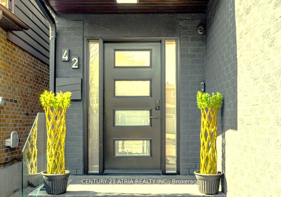 42-coventry-court-richmond-hill-ontario-n13665612