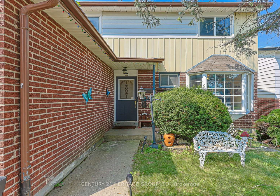 143-thoms-crescent-newmarket-ontario-n13665884