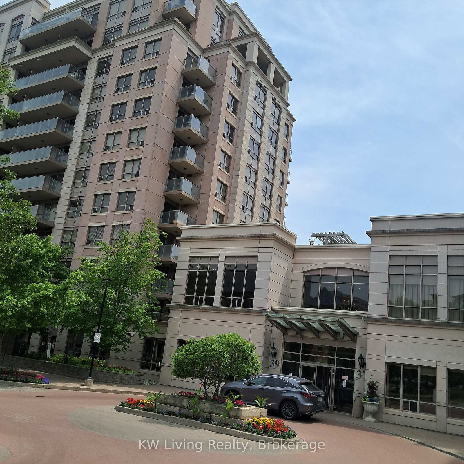39-galleria-parkway-markham-ontario-n13666476