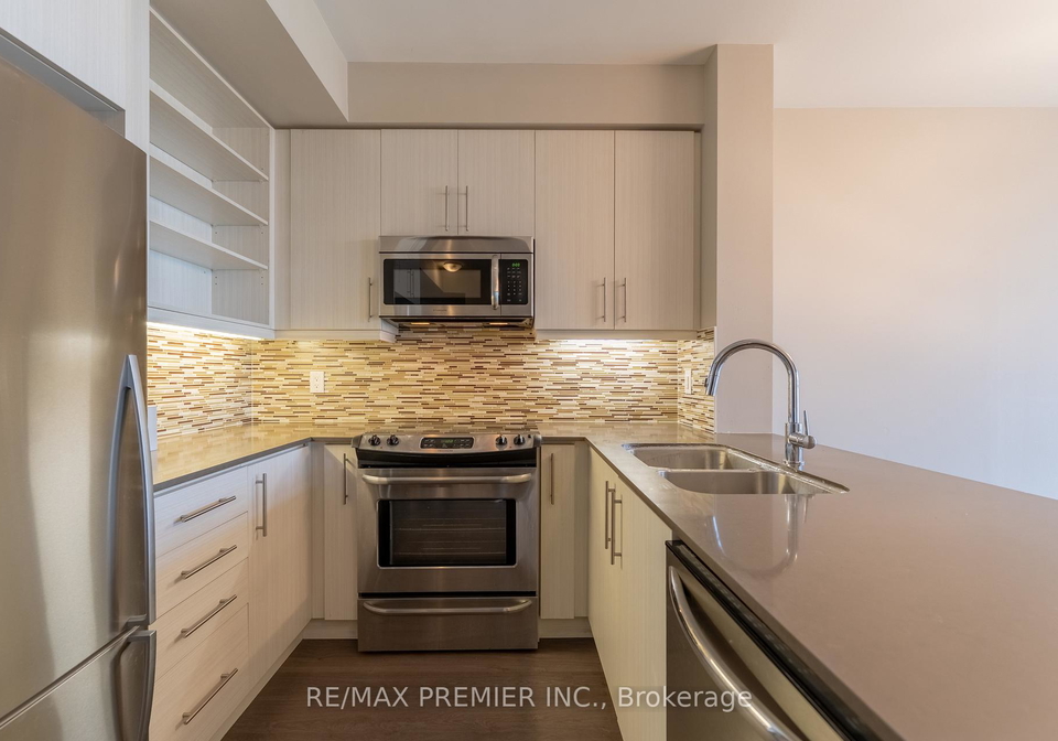 55-oneida-crescent-richmond-hill-ontario-n13666622