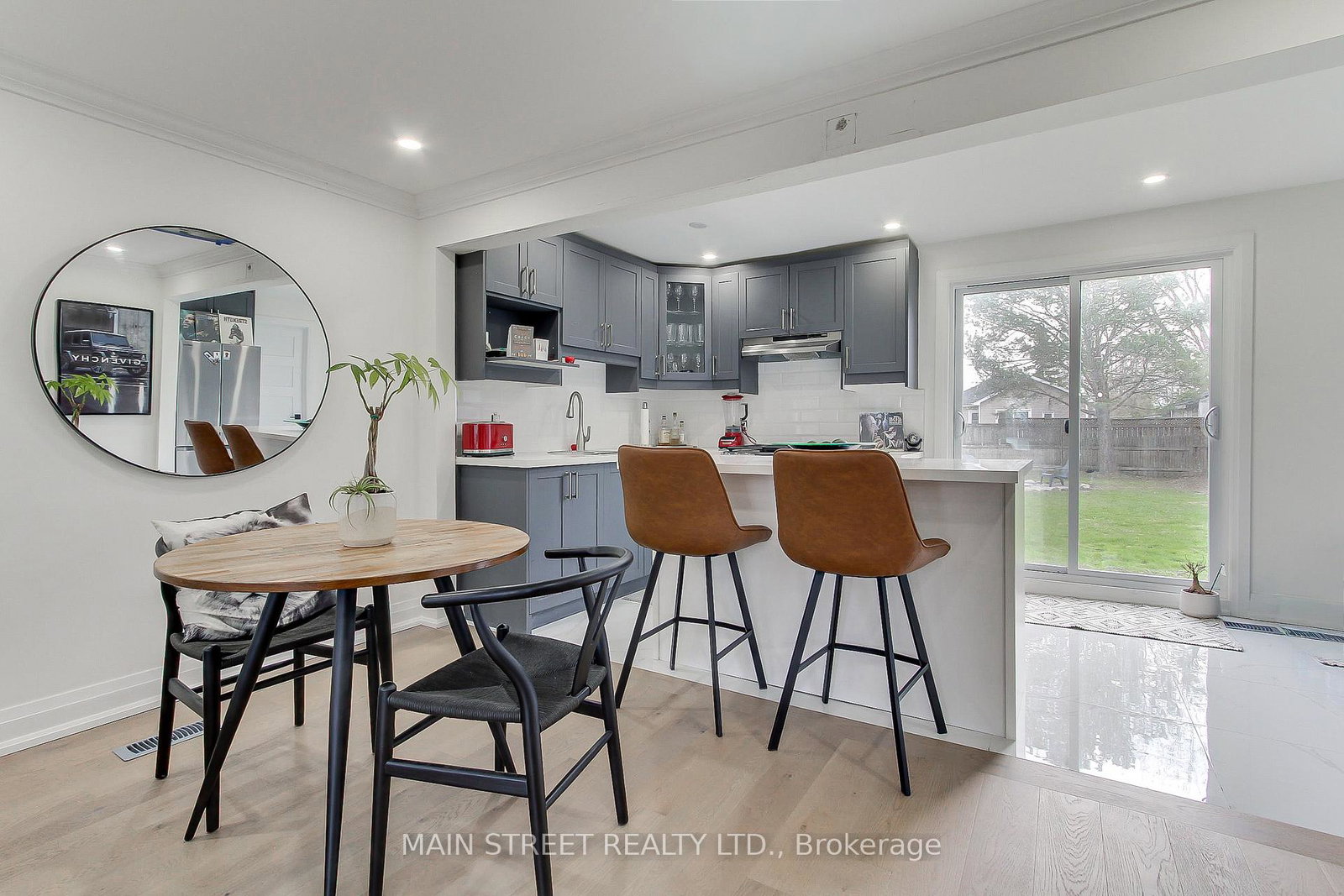 127-woodfield-drive-n-georgina-ontario-n13666824