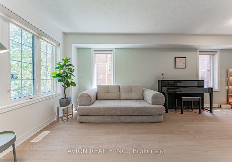 483-whites-hill-avenue-markham-ontario-n13666912