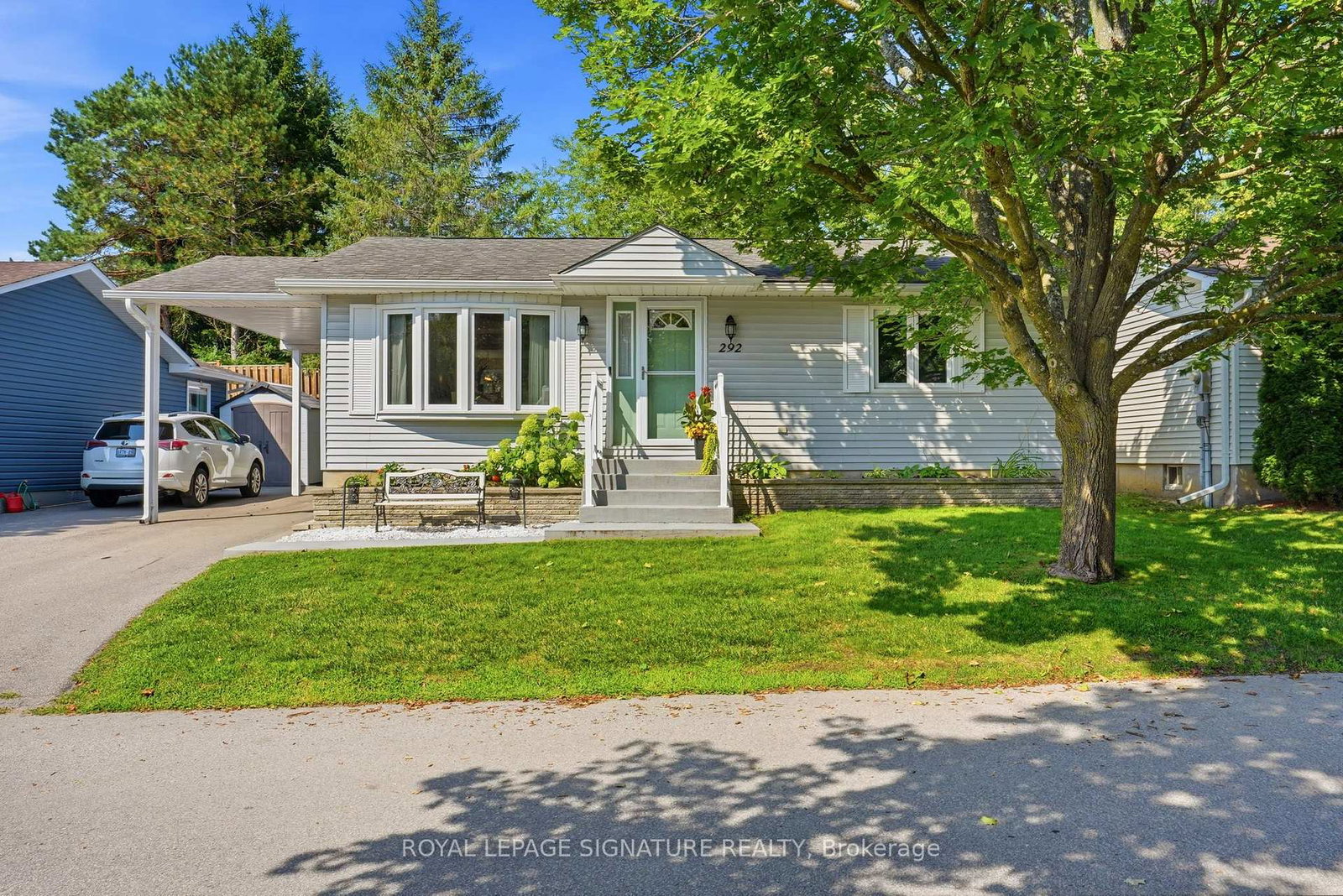292-jeff-smith-court-newmarket-ontario-n13667054