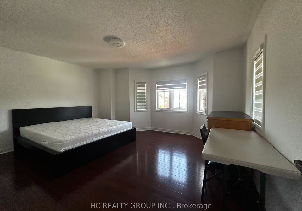 563-highglen-avenue-markham-ontario-n13667156