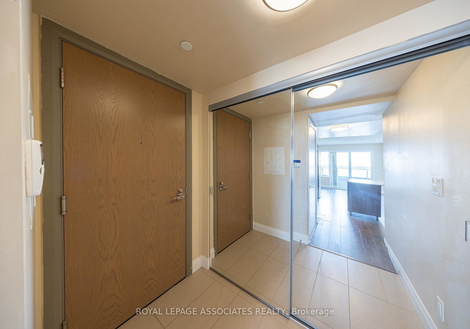 18-uptown-drive-markham-ontario-n13667986