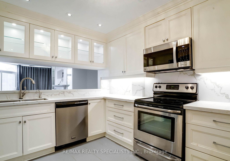 100-arbors-lane-vaughan-ontario-n13668138