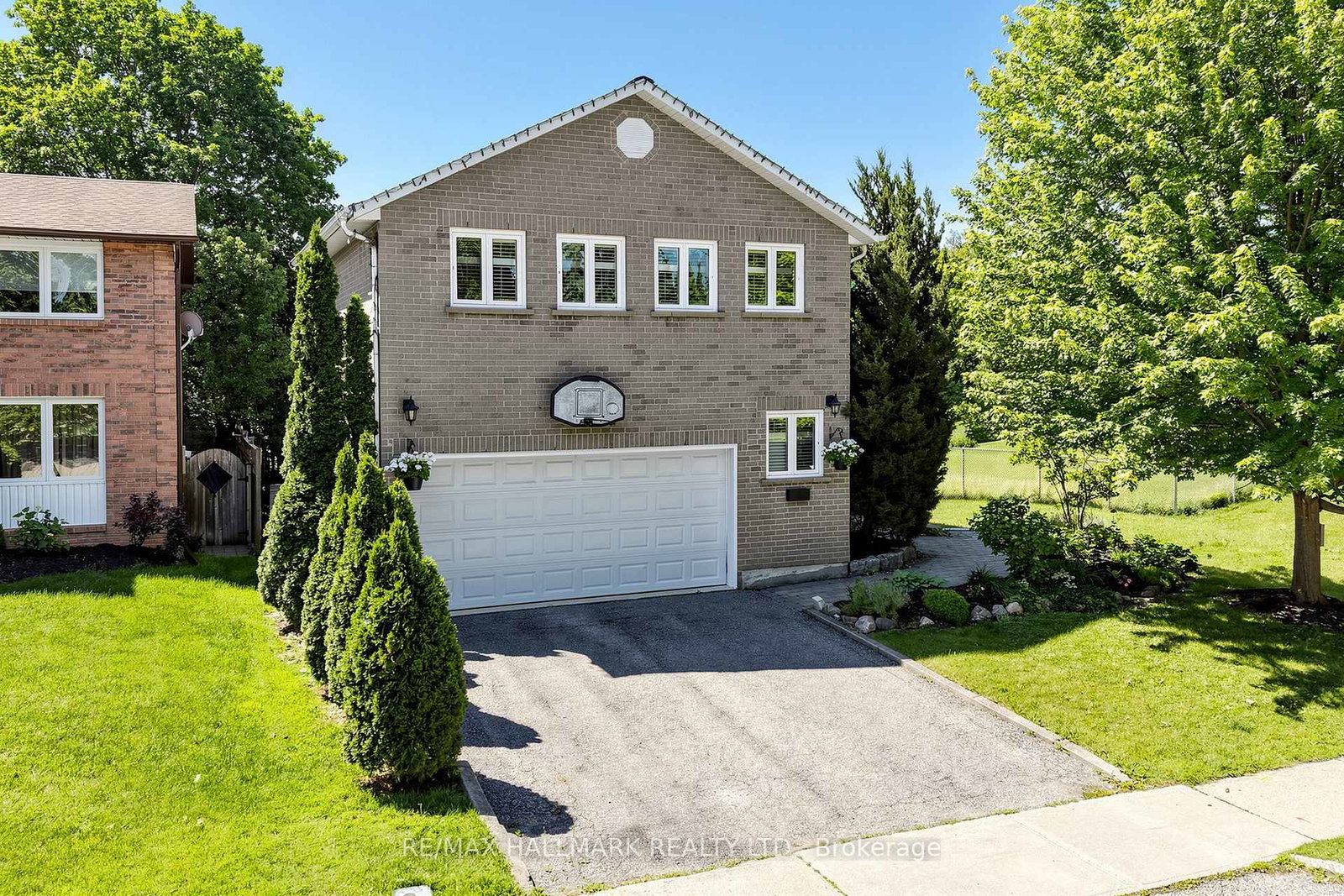 145-old-surrey-lane-richmond-hill-ontario-n13668750