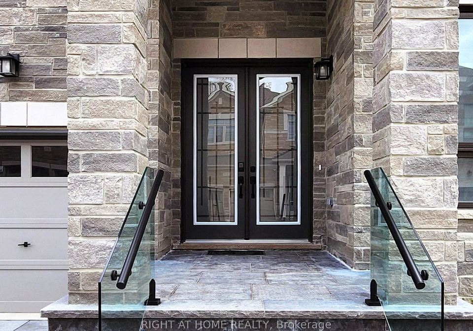 216-sunset-vista-court-e-aurora-ontario-n13668856
