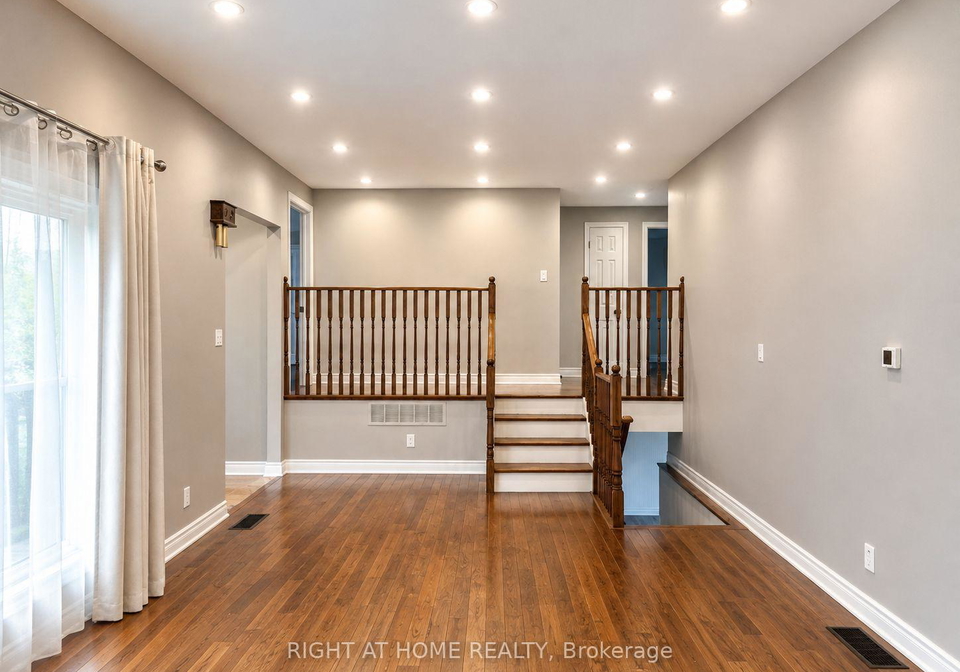 4537-nineteenth-avenue-markham-ontario-n13669066