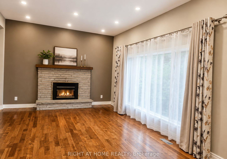 4537-nineteenth-avenue-markham-ontario-n13669066