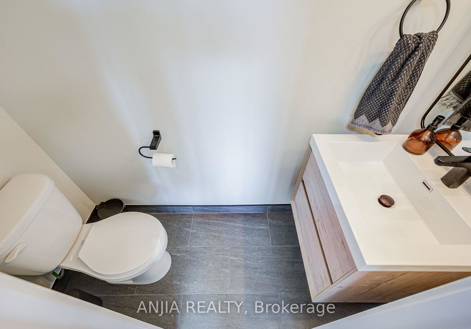 10-westmeath-lane-markham-ontario-n13669358