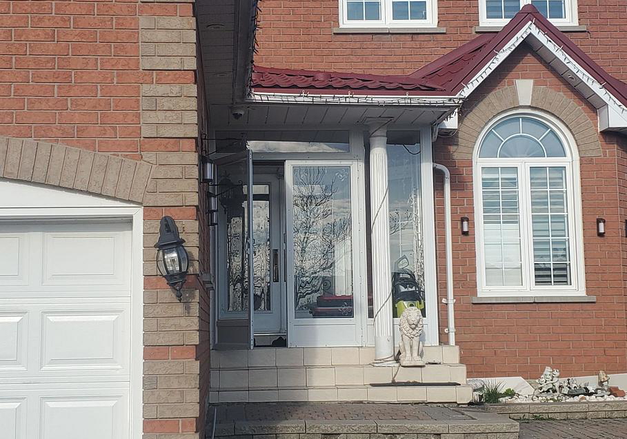 160-featherstone-avenue-markham-ontario-n13669496